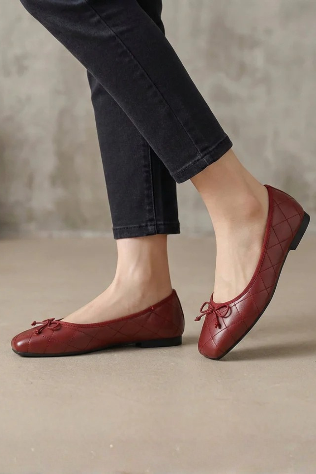 Women's Quilted Square Toe Ballet Flats Slip-On Bow Detail