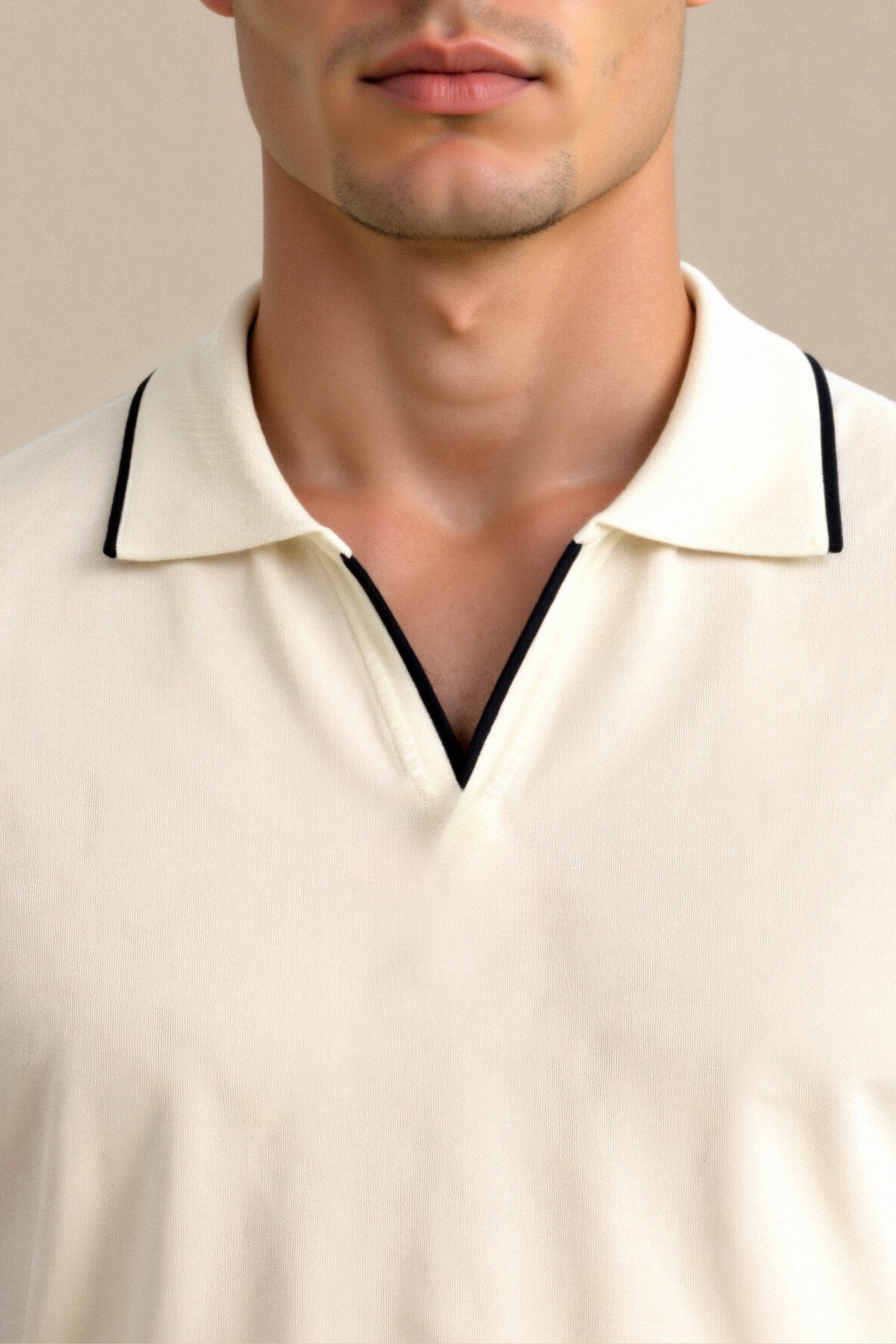 Men's Soft Comfortable Polo Shirt with Contrast Details