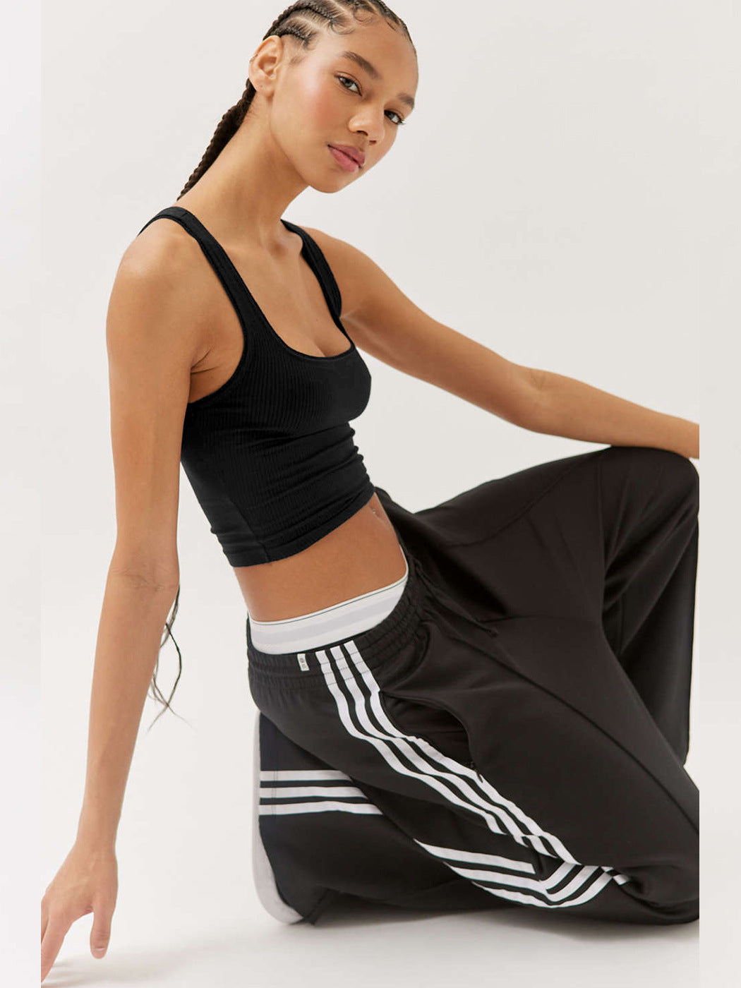 Women's Sporty Chic Sleeveless Tank Top Fashion Crop Top