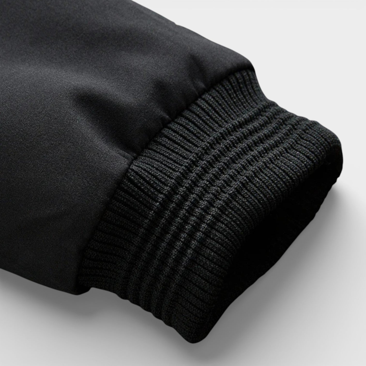 Men’s Classic Bomber Jacket Wind-Resistant Casual Outerwear