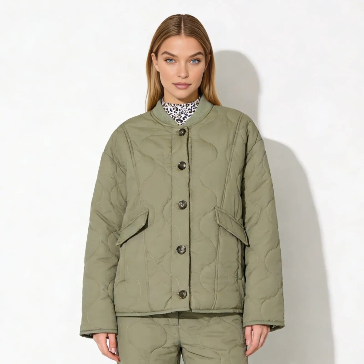 Women’s Quilted Liner Jacket Lightweight Classic Fit