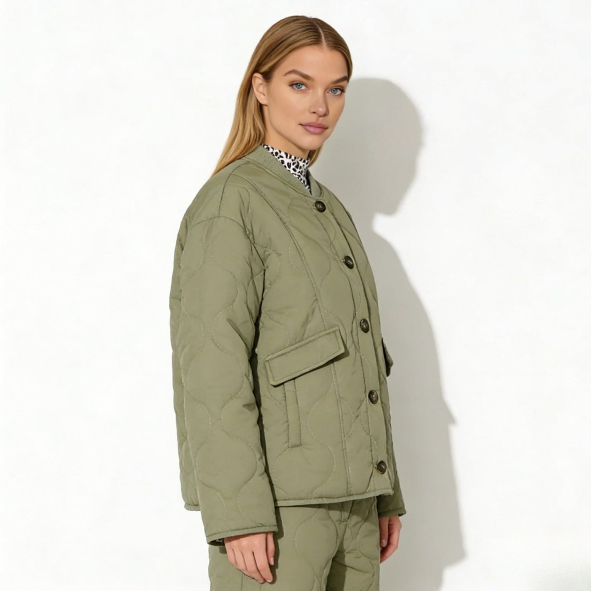 Women’s Quilted Liner Jacket Lightweight Classic Fit