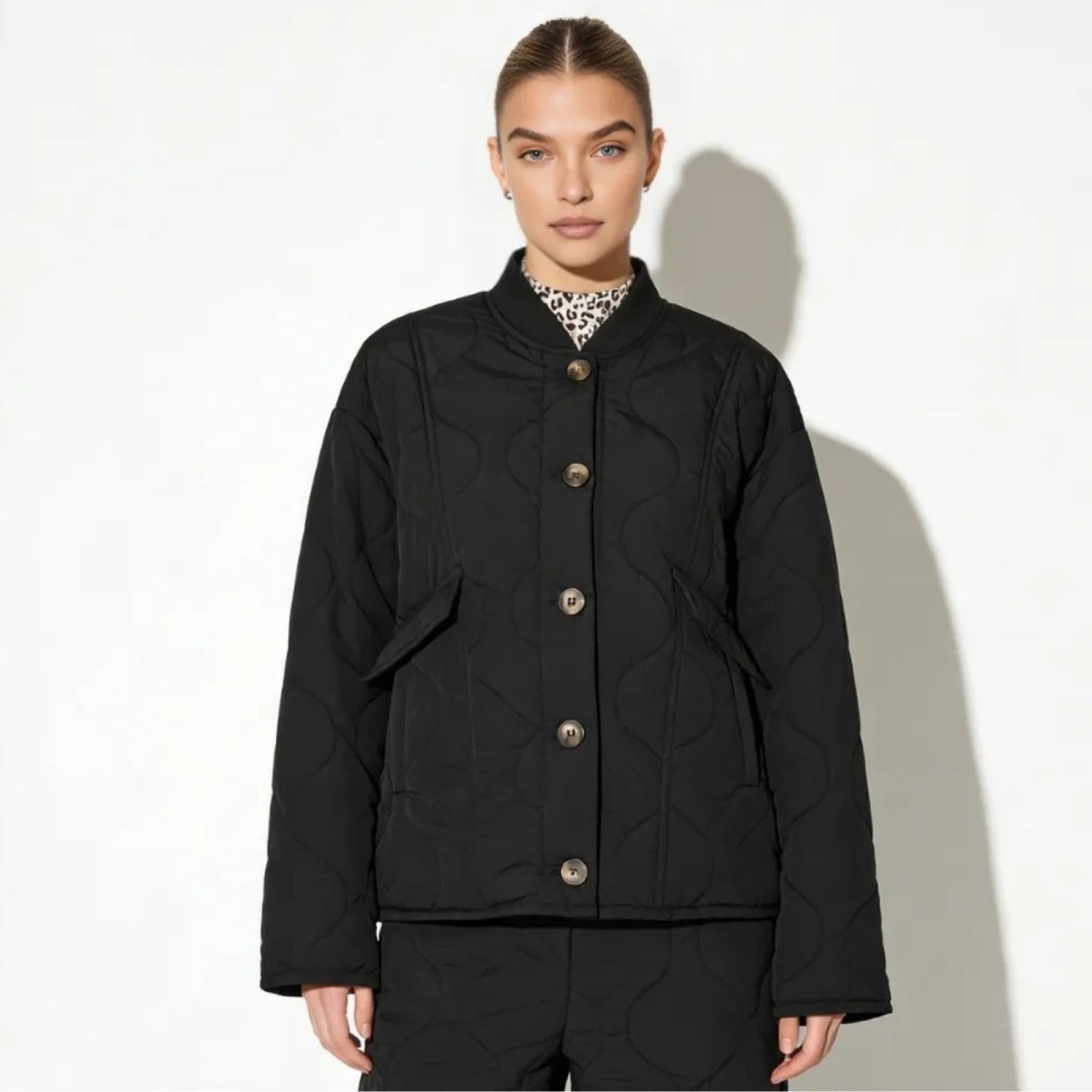 Women’s Quilted Liner Jacket Lightweight Classic Fit